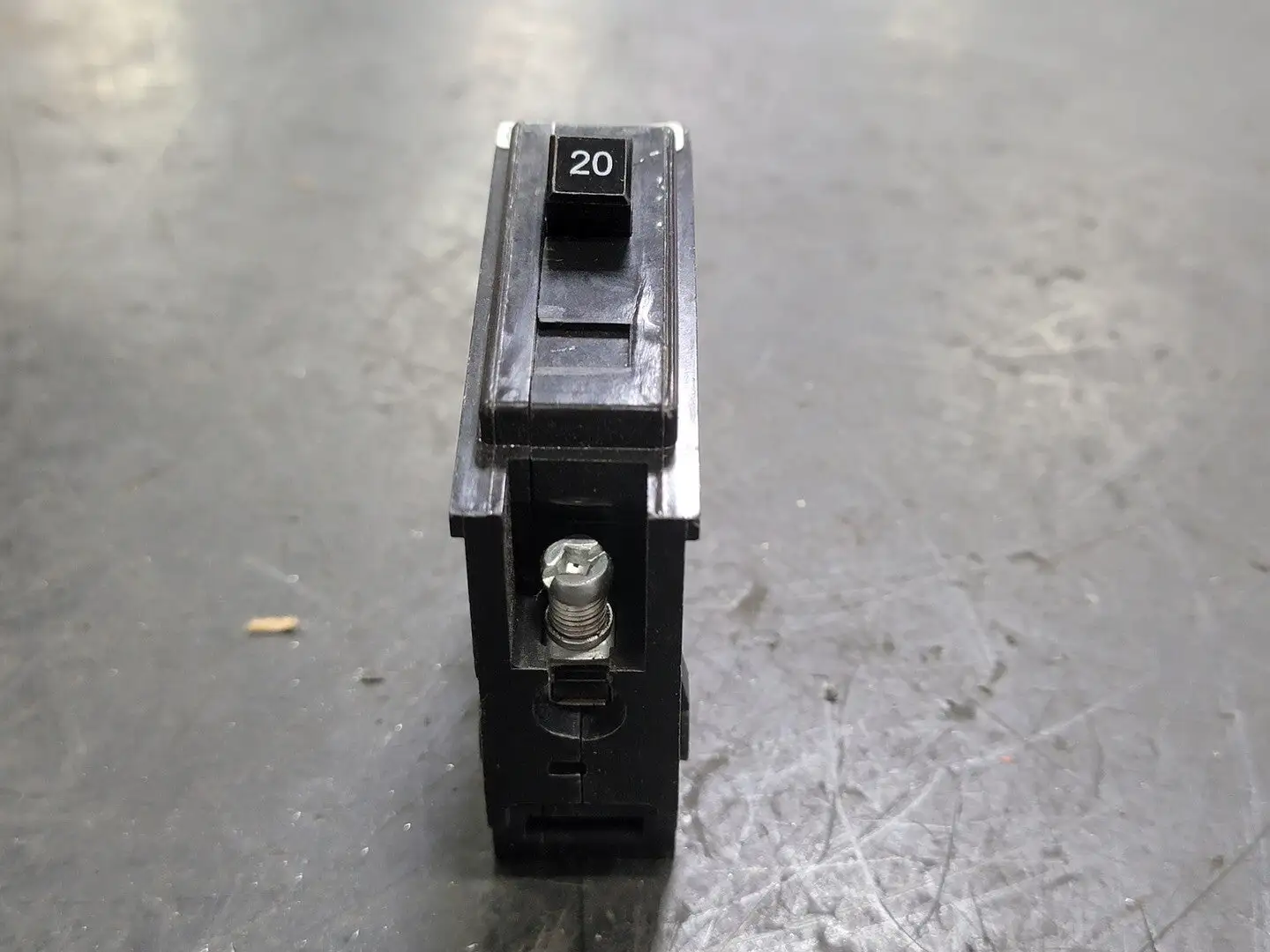 NEW EATON CUTLER-HAMMER BA120