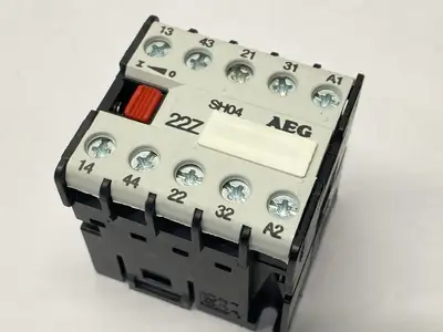 USED AEG CONTROL RELAY 16A 120V COIL