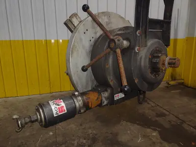 H&S TOOL LARGE FIELD PIPE BEVELING MACHINE: YOBRO #24078