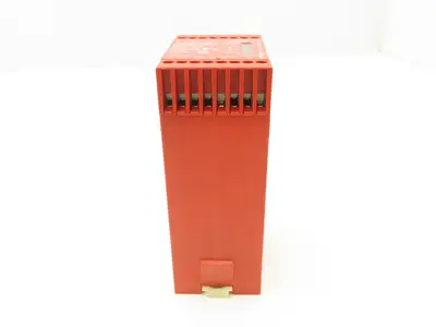 Allen Bradley 440R-C23018 SER B Guardmaster Minotaur MSR6R/T Safety Relay 110VAC