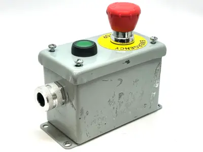 E2PBGXM,800FP-F3PX10 | Hoffman E2PBGXM Enclosure w/ Allen Bradley 800FP-F3PX10 800FM-MT44LE 800F-X01 - Used