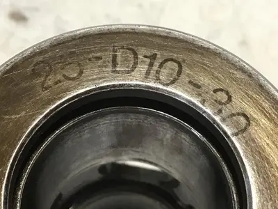 USED VICKERS 25-D10-30