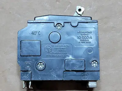 USED SQUARE D QO260