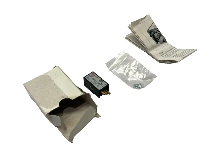 New | in-Stock Rexroth Pneumatic Contact Cylinder Switch, 2-6bar Pressure Switches Michigan US | Maverick Industrial Sales #1507984