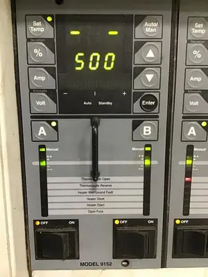 USED HUSKY 9152