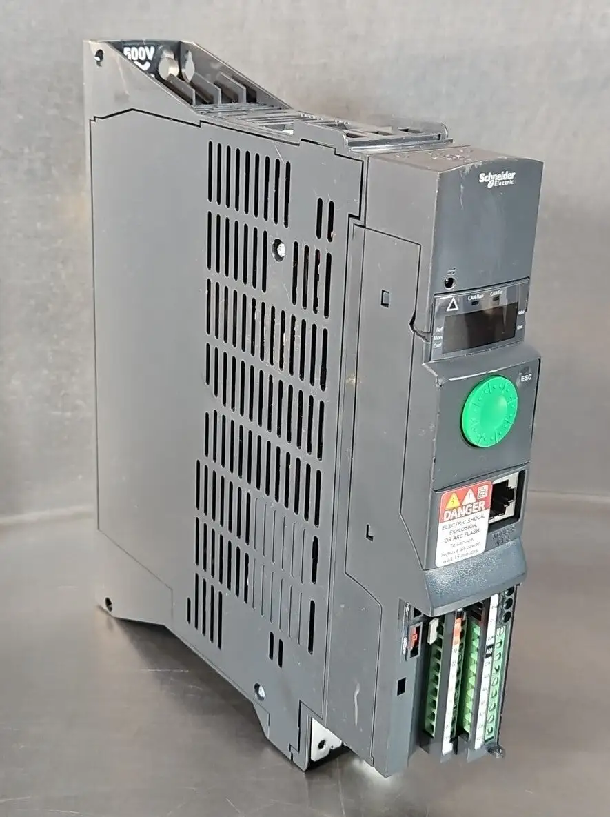 USED Schneider Schneider ATV320U07N4B