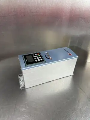 Eaton CH SV9000 SV9F30AC-5M0B00 3 HP 480vAC VFD VARIABLE FREQUENCY DRIVE @2A
