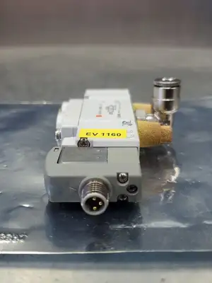 SMC SY5120-5WOZ-01F-Q 0.15~0.7MPa SOLENOID VALVE. 6D-14