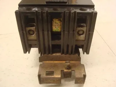 Square D FA24030AC I-Line Circuit Breaker 30 Amps 480VAC 2 Pole Black Face Used