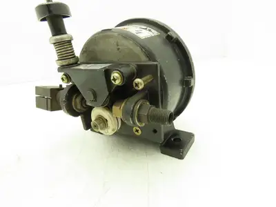Yaskawa Electric PMEE-12-KB31 Welder Wire Motor Feeder 24V Size 1.2 Roller
