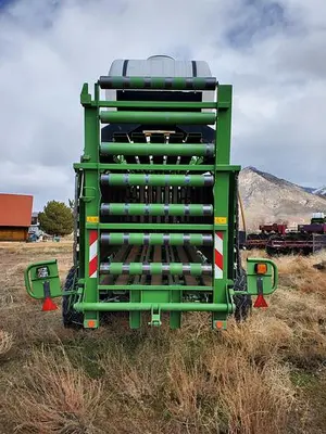 USED 2009 KRONE BP12130XC