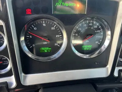 USED 2015 KENWORTH T800