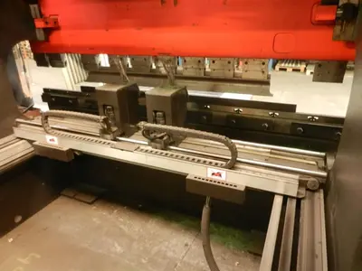 USED AMADA PROMECAM HFBO 80 TON X 2500 MM CNC