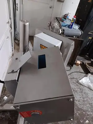 USED LOMA IQ2
