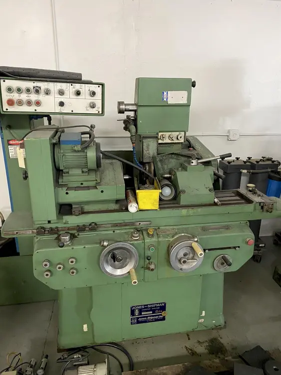 Used JONES & SHIPMAN 1074 Universal Cylindrical Grinders Ohio US | G-2000, Inc. #1063736