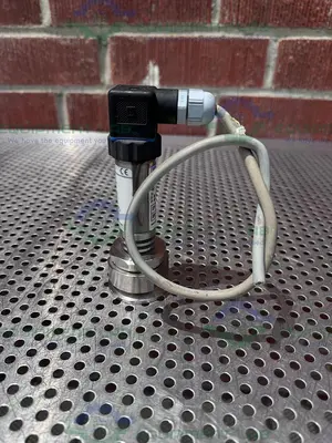 USED WIKA PS-11 STAINLESS STEEL PRESSURE SWITCH 0-10 BAR, 30 V