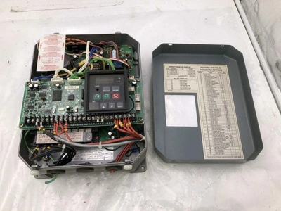 Allen-Bradley 1333-AAB 1.7/2.6KVA Adjustable Frequency AC Drive 50/60Hz 3PH NIB