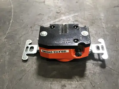 USED PASS & SEYMOUR IG4710