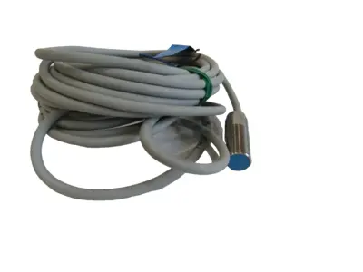 NEW YAMATAKE-HONEYWELL FL7M-3J6HD-EL05 PROXIMITY SWITCH FL7M3J6HDEL05