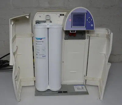USED MILLIPORE Elix Advantage 5