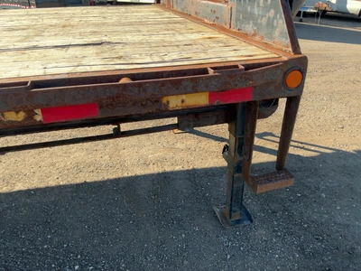 Used 2017 LOAD TRAIL 39.5' TANDEM DUAL AXLE Gooseneck Cargo Trailers Michigan US | Miedema Asset Management Group #1579248