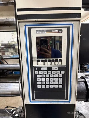 Used CINCINNATI MILACRON VT300-29 Injection Molding Machines Illinois US | Meadoworks #1492185