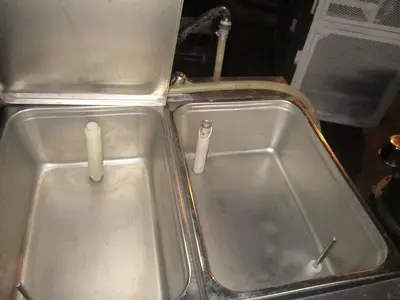 USED SANISERV 424 40