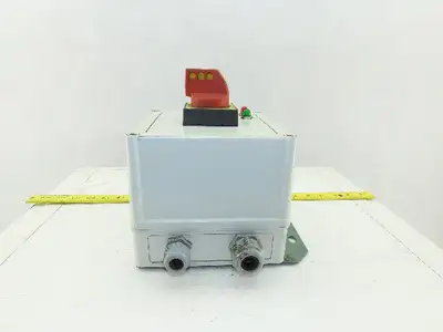 Eaton  XTPR1P6BC1 Manual Motor Protector 1-1.6A Overload W/7x7x6" Enclosure