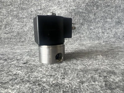 Used Parker 7D100C2-17 Misc Electrical & Power Parts California US | Davliegogo LLC #1718839