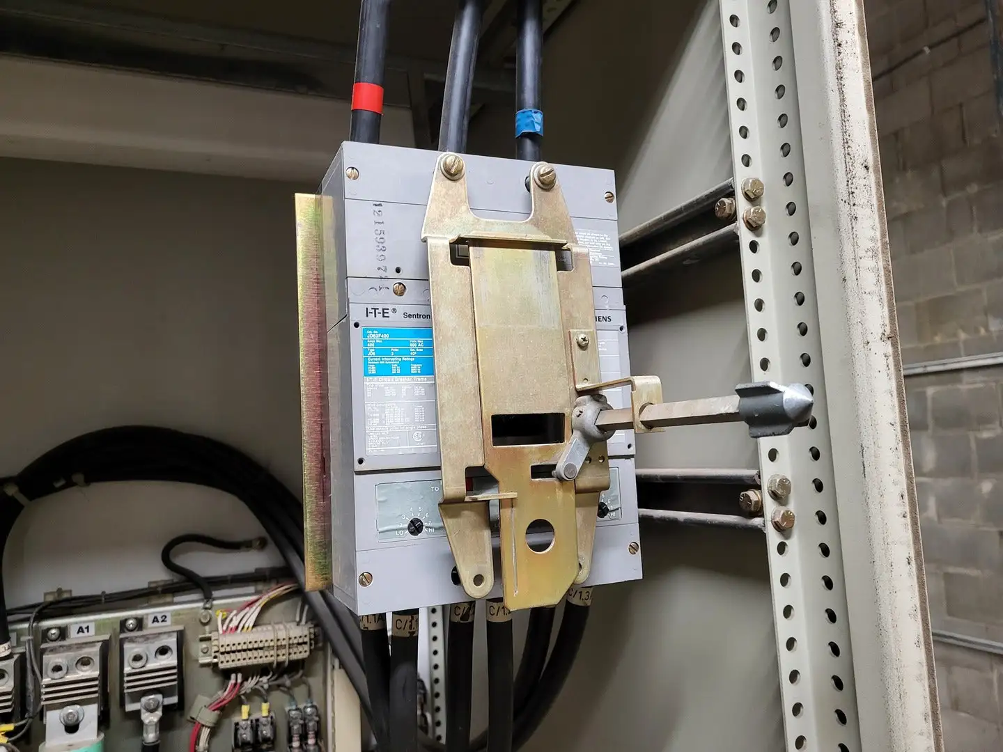 USED SIEMENS JD63F400
