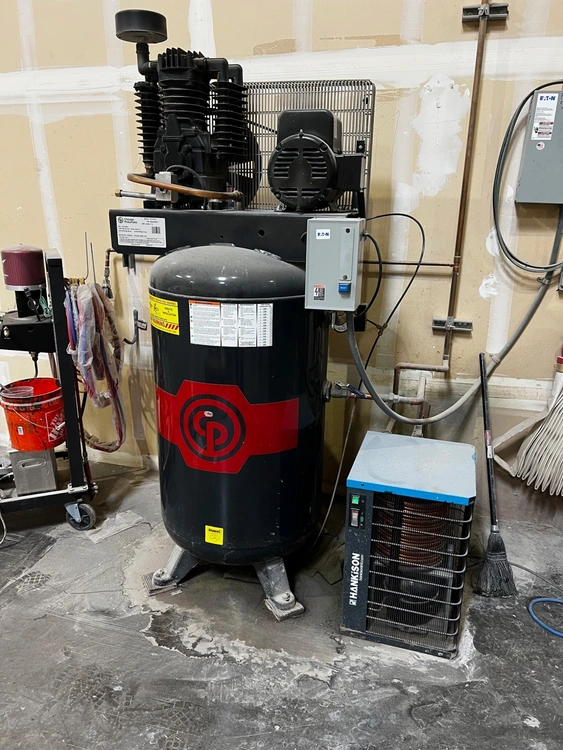 2015 CHICAGO PNEUMATIC COMPRESSORS RCP-7581V Lubricated Reciprocating Air Compressors | Complete Cutting Solutions