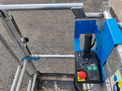 USED 2016 Genie GR-20