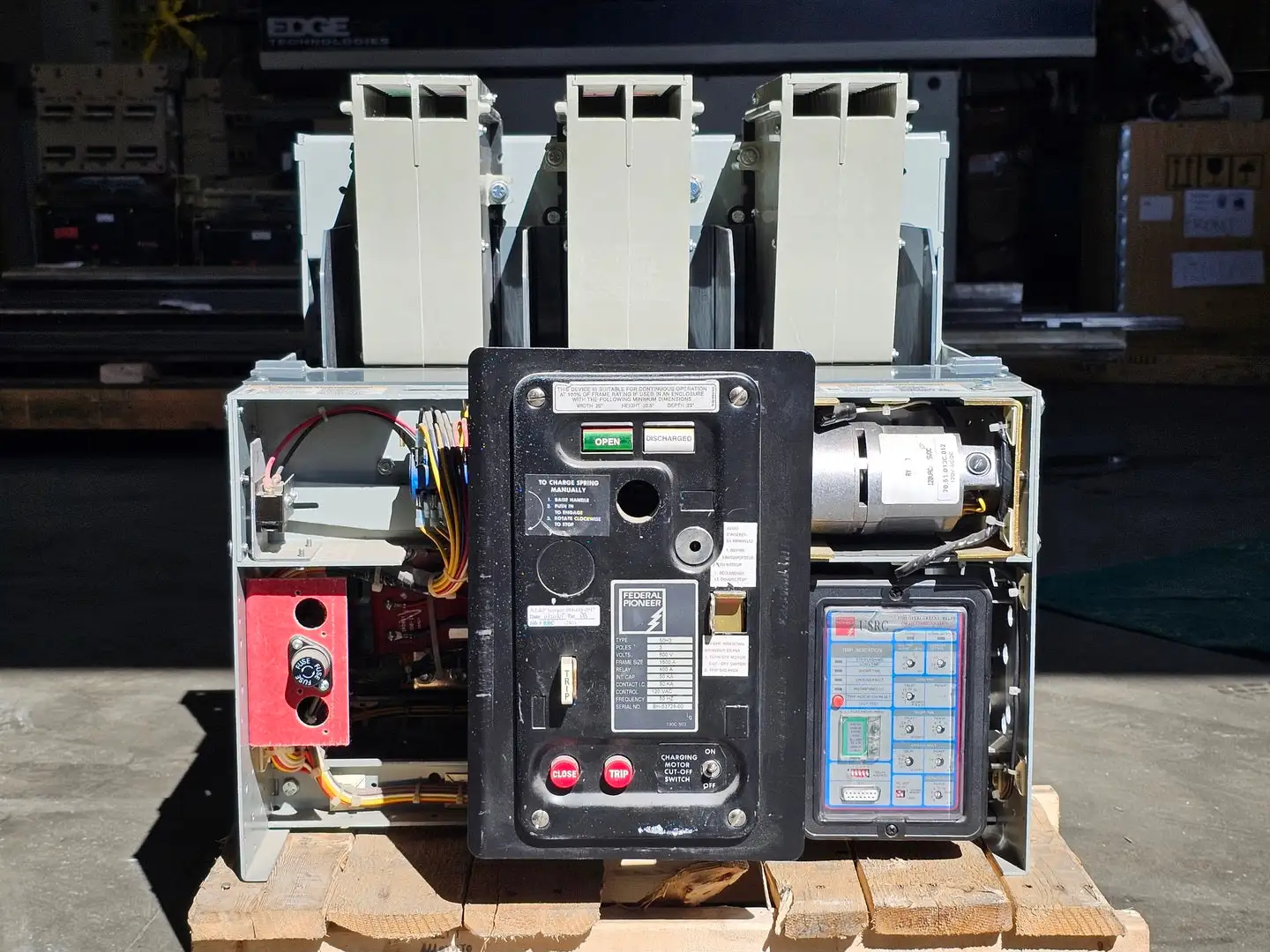 Used FEDERAL PIONEER 50H3 Switchgears British Columbia CA | Lenmark #1427011