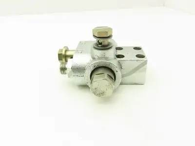 Linde 0009443041 Electric Forklift Flow Control Valve Removed From E20C