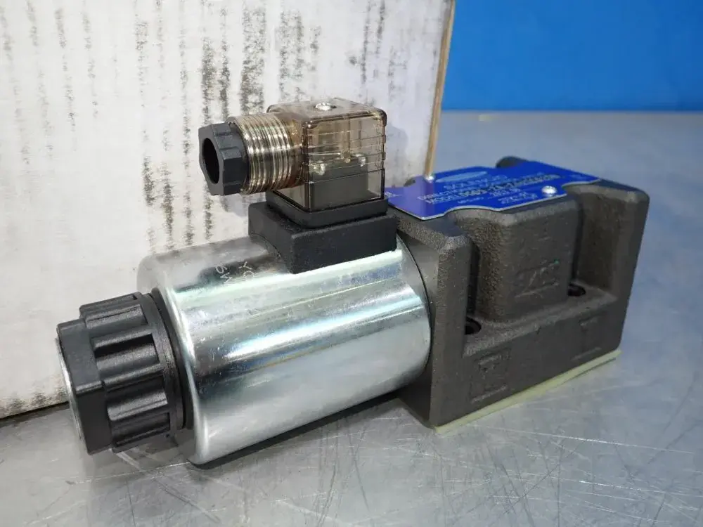 NEW INTERNATIONAL DG052A24VDC82DN