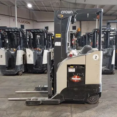USED 2019 CROWN RR5725-45