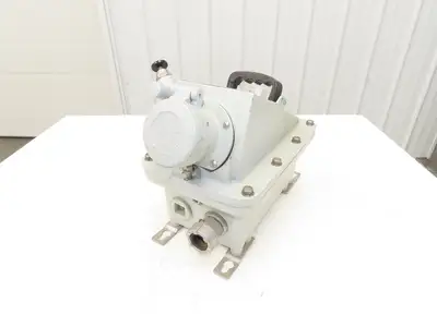 Appleton DBR6034DS DBR Receptacle 60A 3W 4P Disconnect Pin Sleave Plug