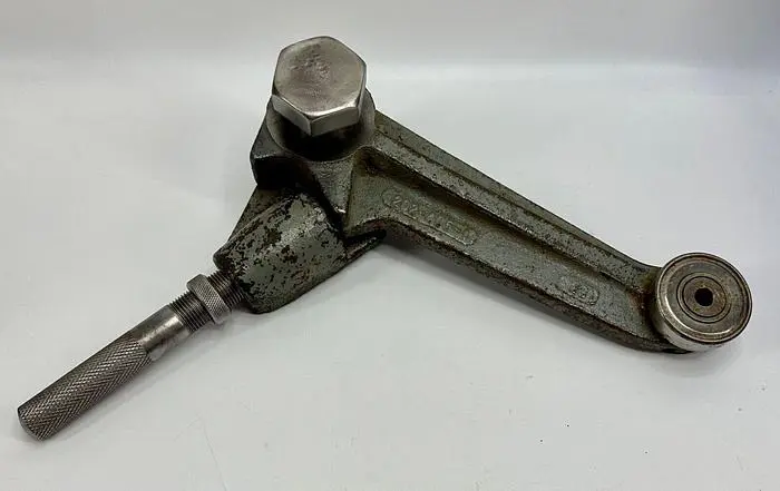 Oliver 287 Shaper Ball Bearing Roller Holdover Attachment (5294)