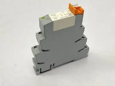 2967837,PLC-BSC-24DC/1IC/ACT | Phoenix Contact PLC-BSC-24DC/1IC/ACT Relay Base 2967837 w/ 2961341 Relay - Used