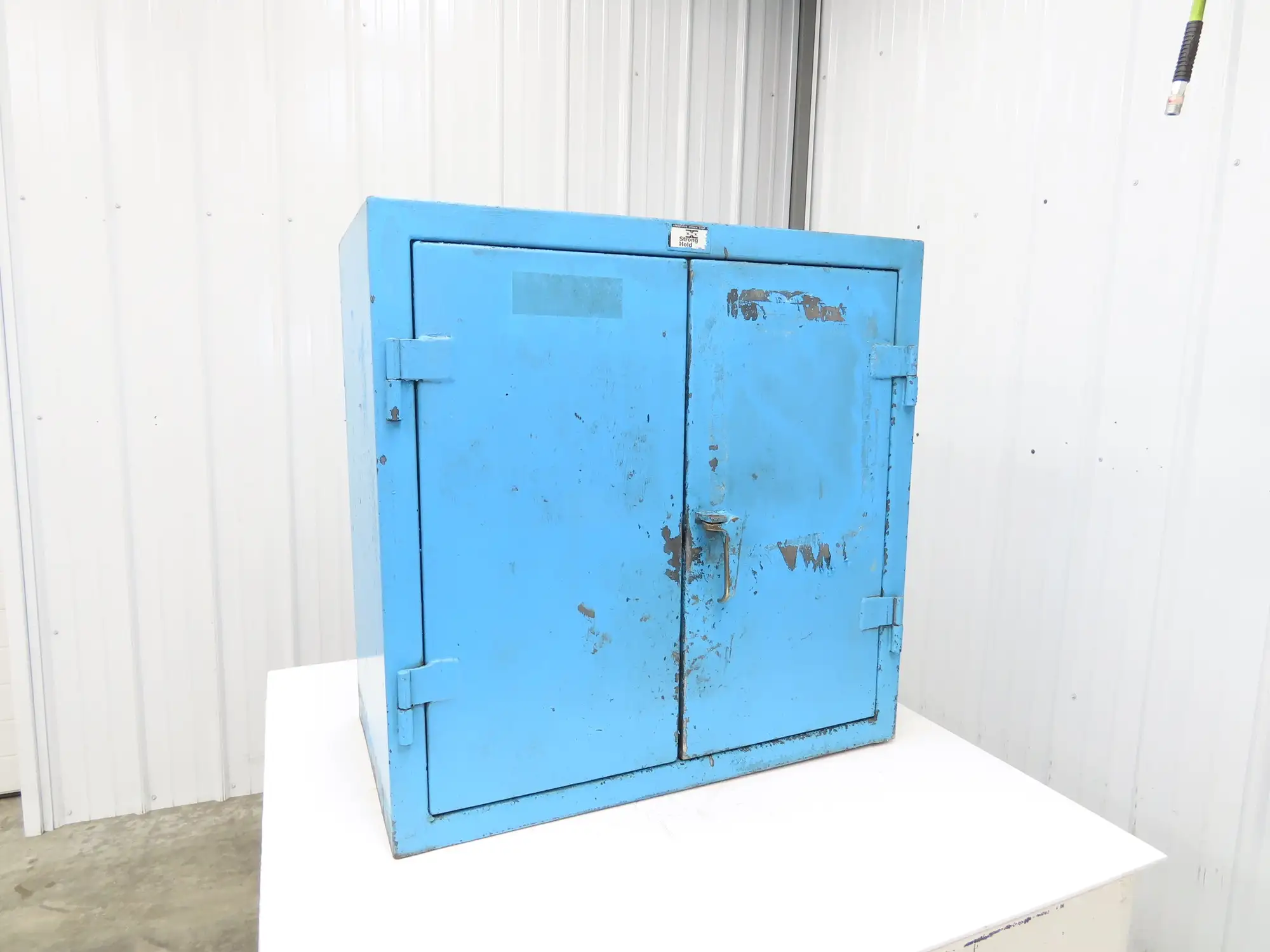 Strong Hold Extreme Duty 12 GA Counter-Height Cabinet 2 Shelf 36x20x36"