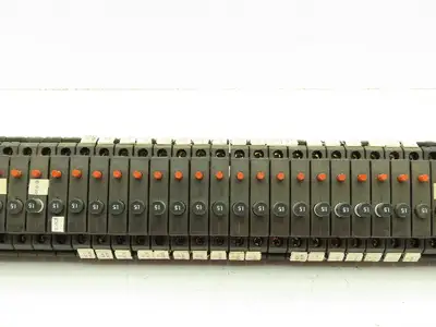 Allen Bradley 1492-GH015 Din Rail 1.5A Circuit Breaker Ser B 250V Lot of 64