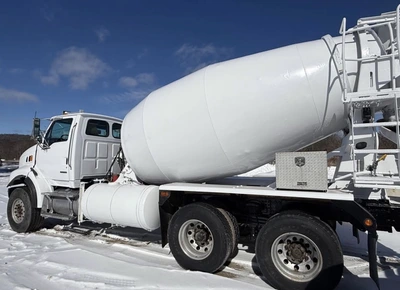 2005 STERLING Concrete Mixer Concrete Mixer Truck | Iron Listing (3)