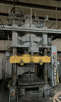 1000 TON WILLIAMS & WHITE HYDRAULIC 4-POST PRESS: STOCK #18310