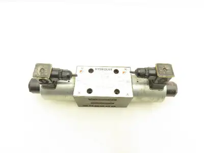 Moog Hydrolux WE43P10CB03C0BN Directional Control Solenoid Valve 24VDC