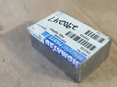 NEW KOMATSU TY2733