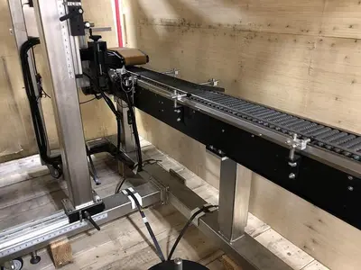 USED SOUTHERN CALIFORNIA PACKAGING CO. ST 1100 TUBE LABELER