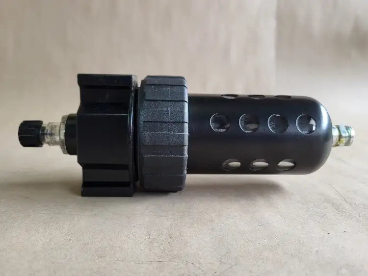 New | in-Stock PARKER 17L36BE Parts (Hydraulics and Pneumatics) British Columbia CA | Lenmark #271247