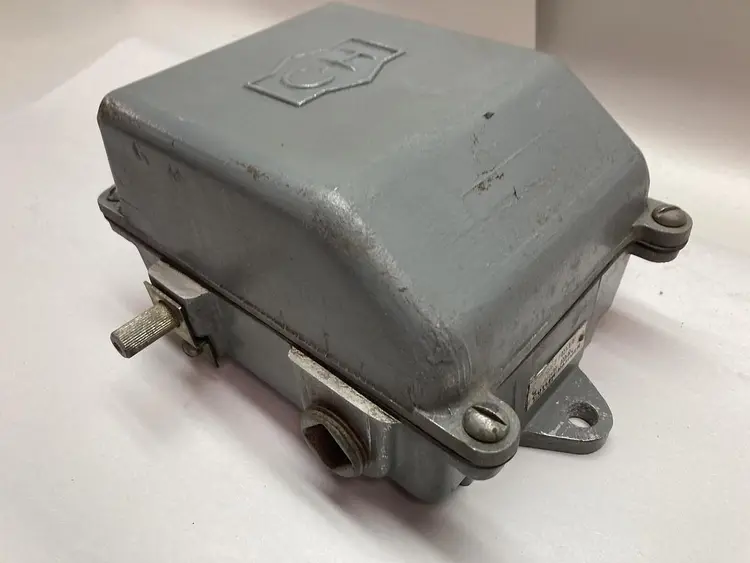 Used CUTLER-HAMMER 14977H38B Miscellaneous Equipment (Electrical & Power) Ohio US | Surplus Asset Holdings #1210099