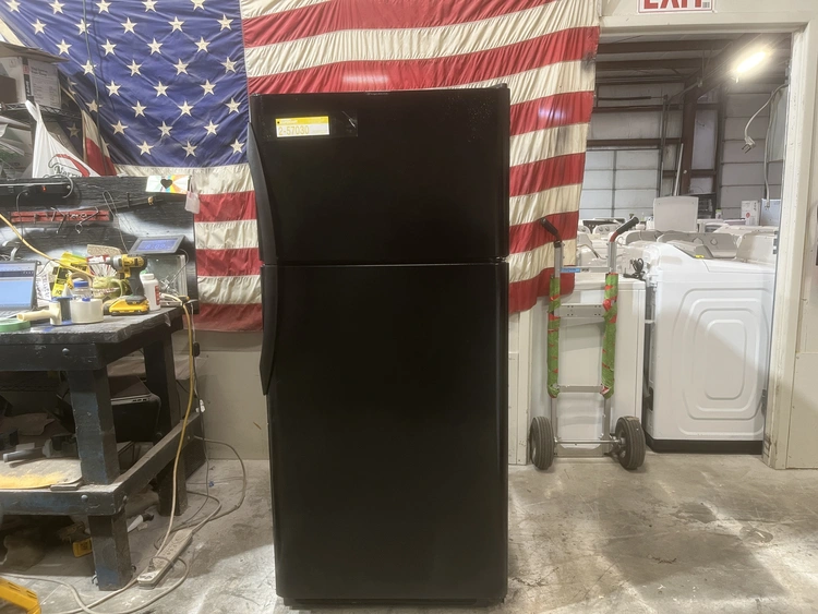 Used FRIGIDAIRE FREEZER ON TOP Refrigerators Michigan US | Miedema Asset Management Group #1578776