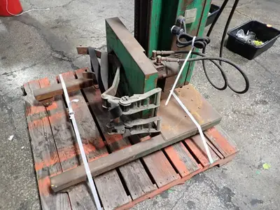 1000 Lbs Drum Lift Handler
